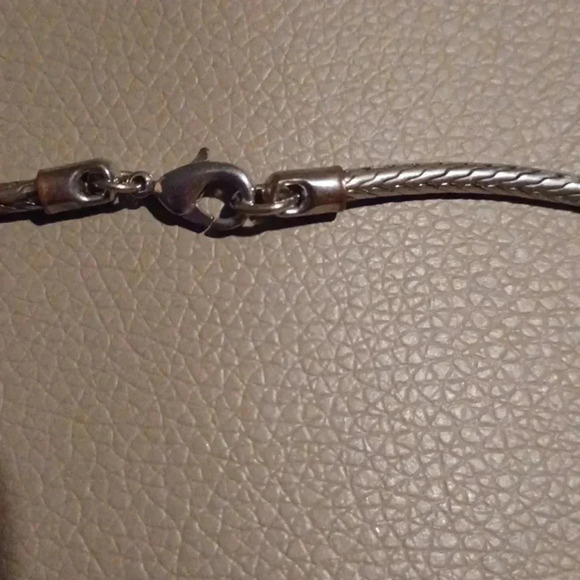 🌹necklace with unique links and pendant.  2 tone and small stones - Picture 10 of 12